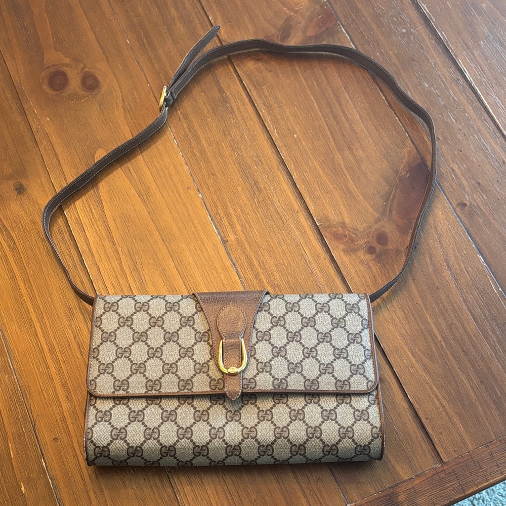 GUCCI VINTAGE CROSSBODY ACCESSORY COLLECTION